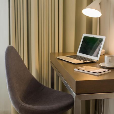 Dazzler By Wyndham Lima San Isidro Hotel Bilik gambar