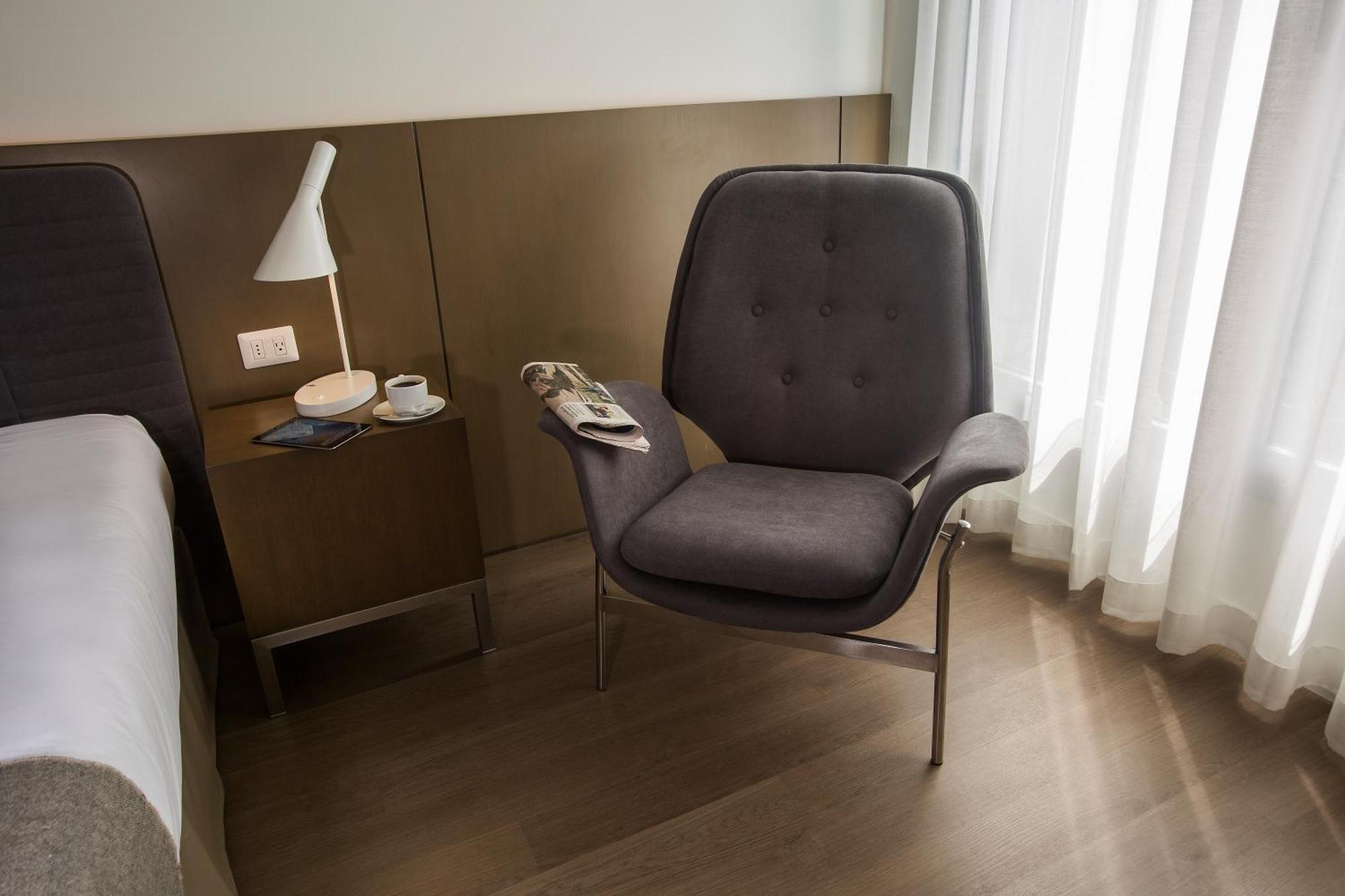 Dazzler By Wyndham Lima San Isidro Hotel Bilik gambar