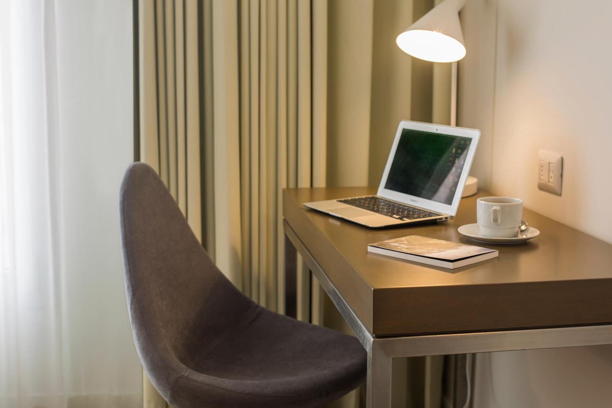 Dazzler By Wyndham Lima San Isidro Hotel Bilik gambar