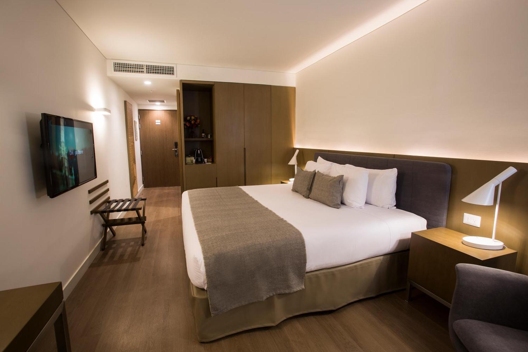 Dazzler By Wyndham Lima San Isidro Hotel Bilik gambar