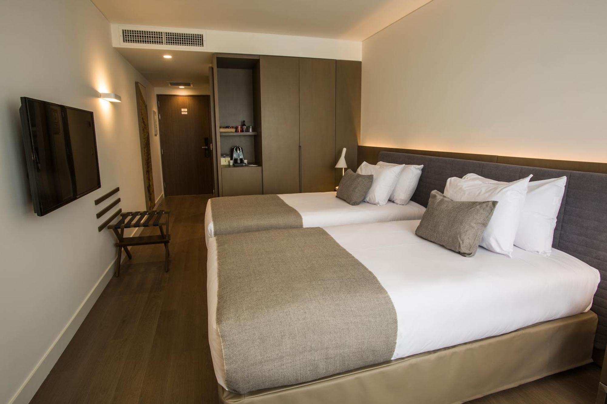 Dazzler By Wyndham Lima San Isidro Hotel Bilik gambar